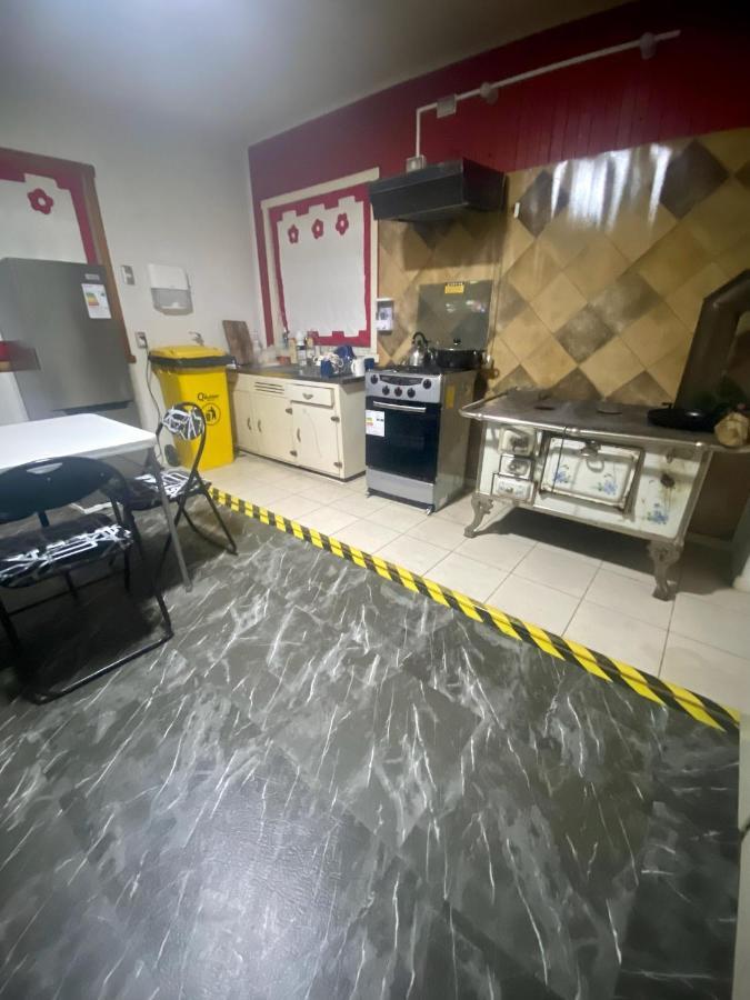 Viva Chile Hostal - Puerto Varas Ngoại thất bức ảnh